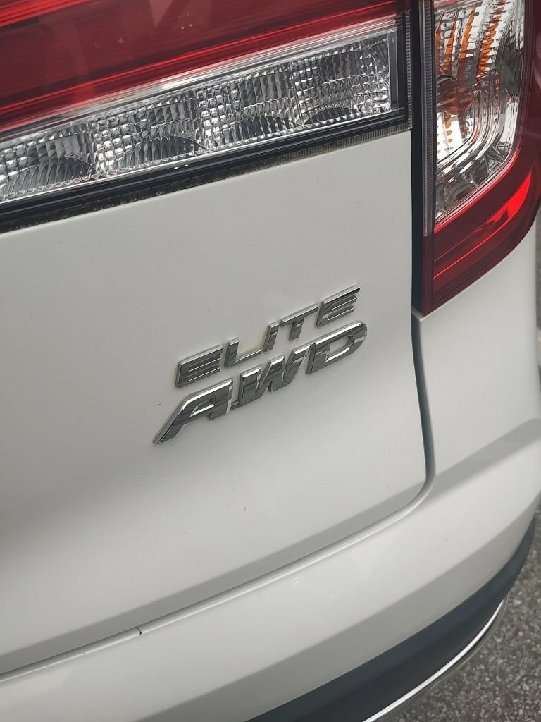 Used 2020 Honda Pilot Elite image 5