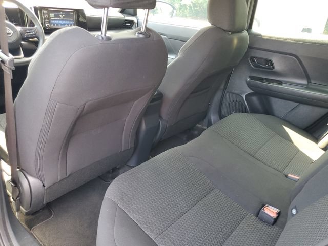 Used 2025 Nissan Kicks S FWD image 11