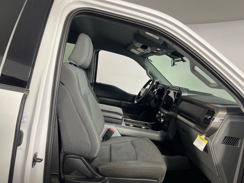 Used 2025 Ford F150 XLT w/ Equipment Group 301A Standard image 33