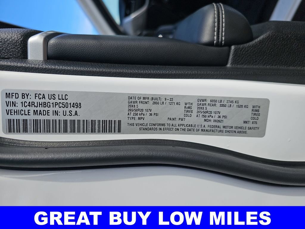 Used 2023 Jeep Grand Cherokee Limited w/ Luxury Tech Group II image 43