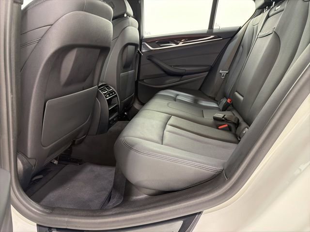 Used 2019 BMW 530i xDrive w/ Convenience Package AWD/4WD image 17
