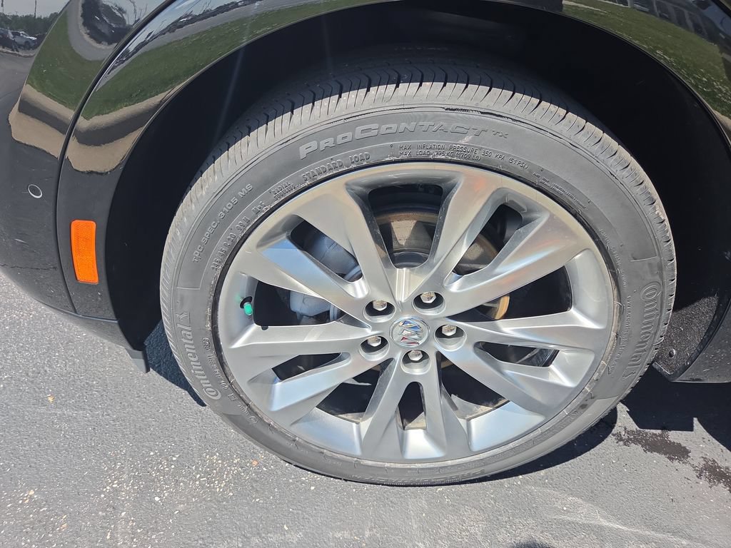 Certified 2023 Buick Envision Avenir AWD/4WD image 32