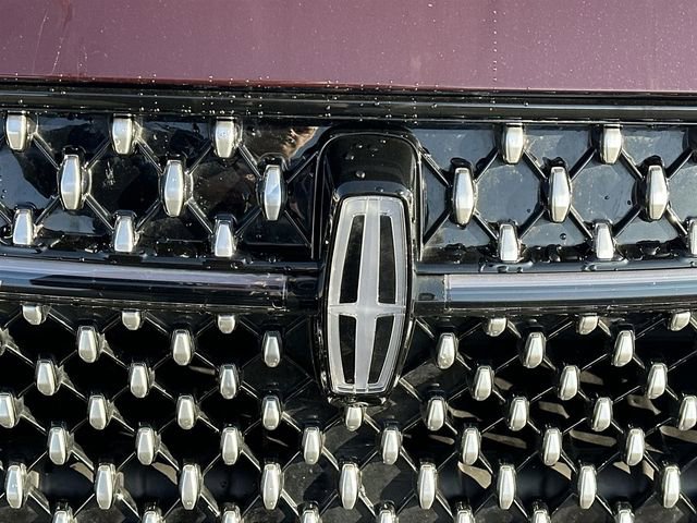 Used 2024 Lincoln Nautilus Reserve w/ Equipment Group 202A image 32