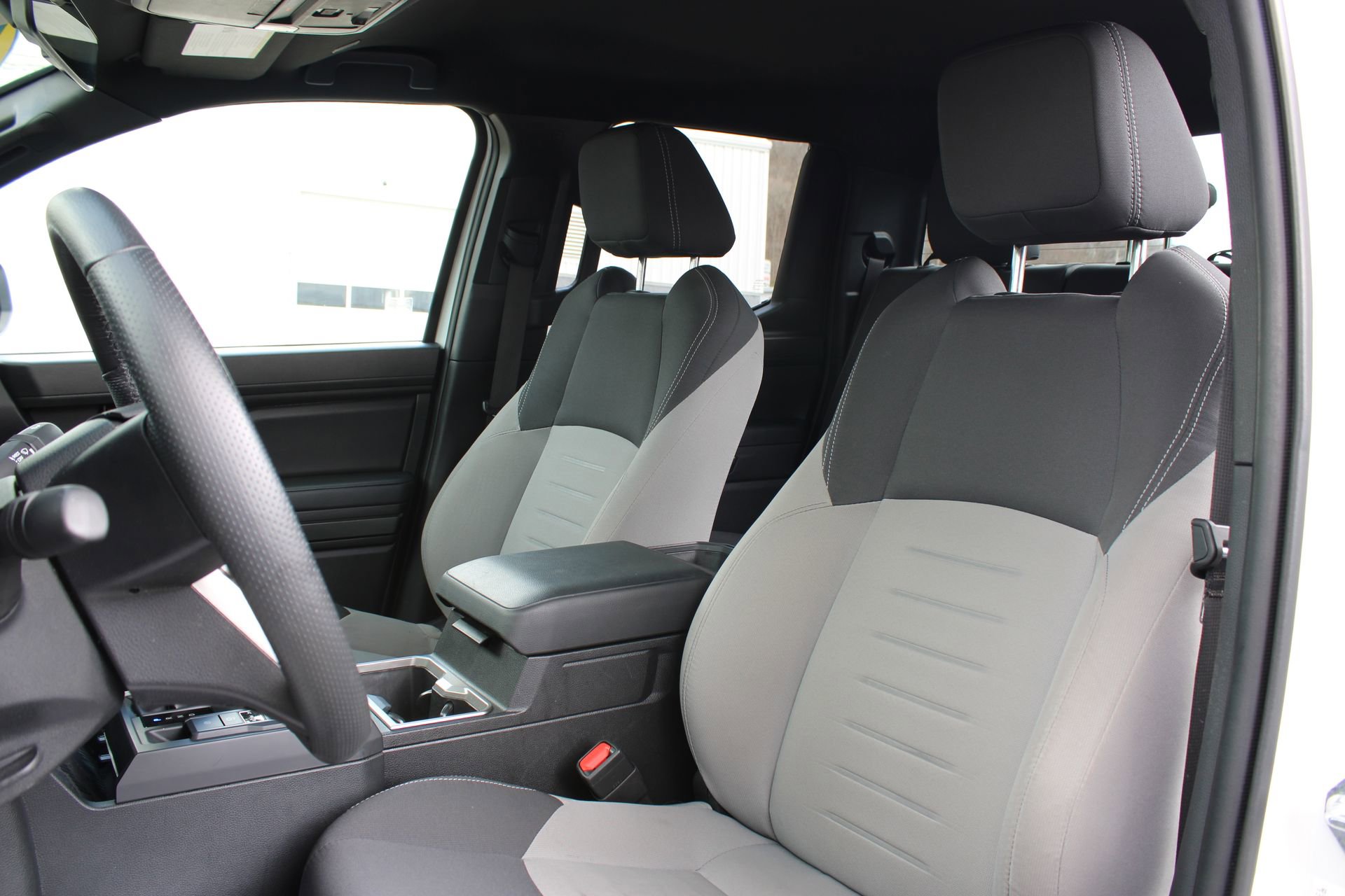 Used 2025 Toyota Tacoma TRD Sport image 14