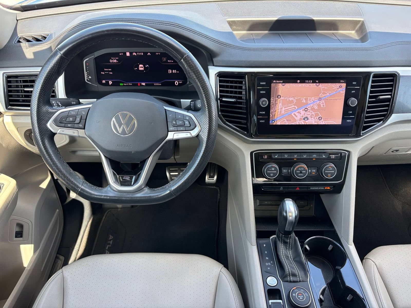 Used 2022 Volkswagen Atlas SEL R-Line AWD/4WD image 19
