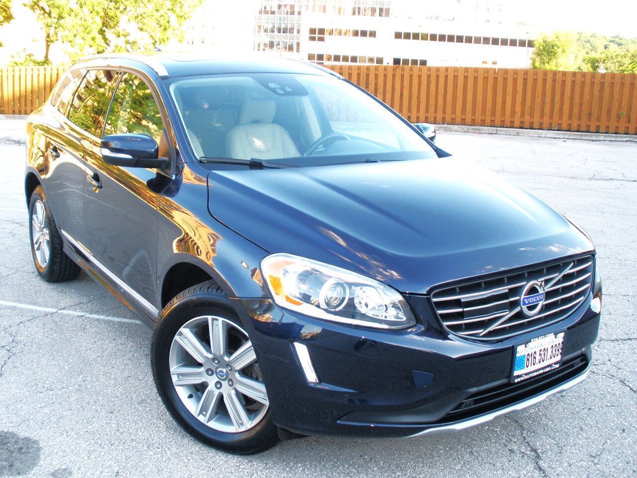 Used 2016 Volvo XC60 T6 Platinum w/ Protection Package AWD/4WD image 3