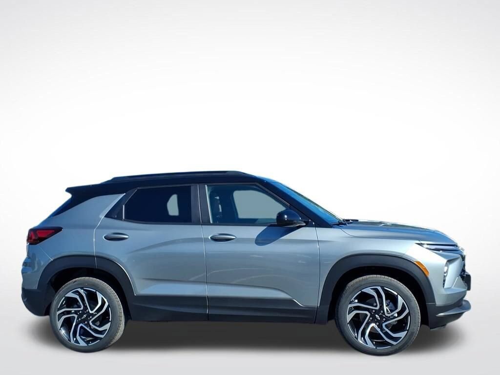 New 2026 Chevrolet TrailBlazer RS w/ Convenience Package AWD/4WD image 2