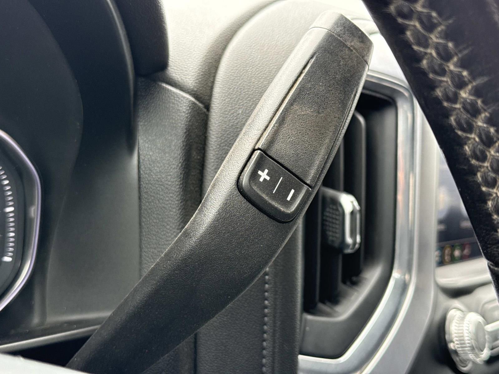 Used 2021 GMC Sierra 1500 Elevation w/ Preferred Package AWD/4WD image 16