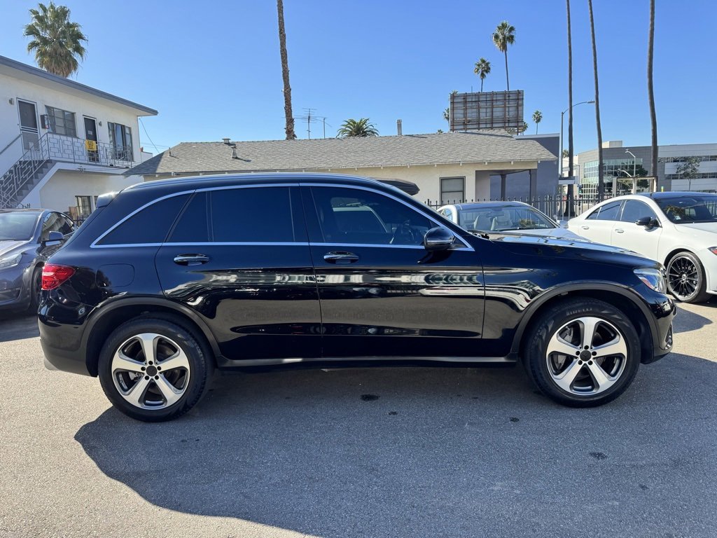 Used 2019 Mercedes-Benz GLC 300 image 4