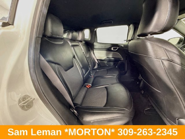 Used 2023 Jeep Compass Latitude AWD/4WD image 24