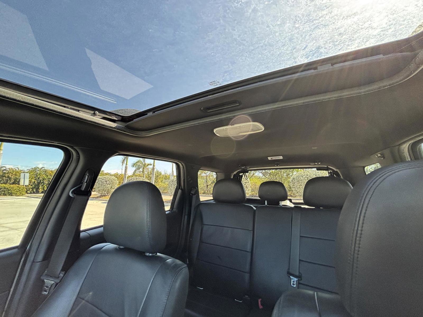 Used 2011 Ford Escape Limited w/ 301A Rapid Spec Order Code image 11