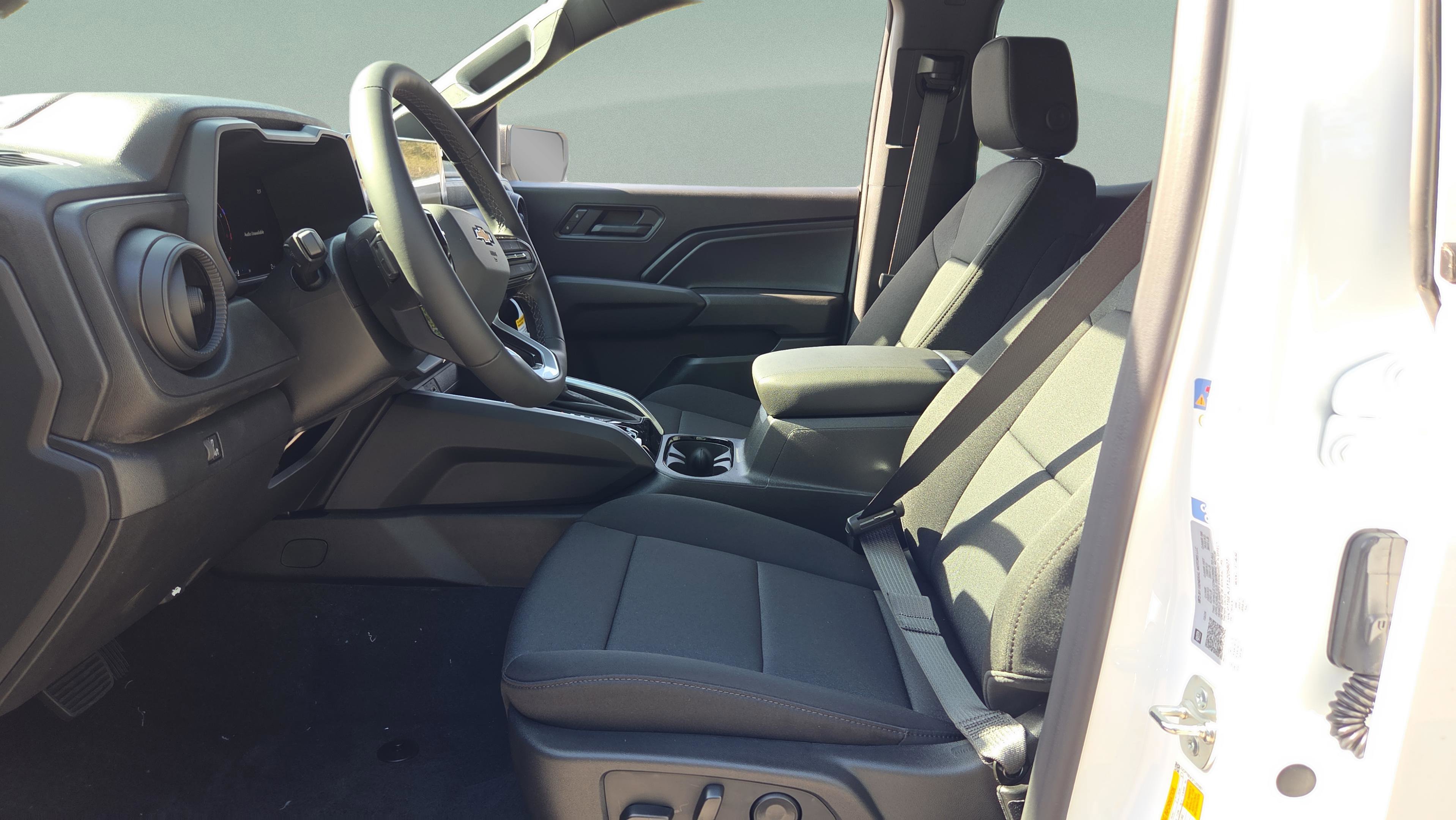 New 2026 Chevrolet Colorado W/T AWD/4WD image 10