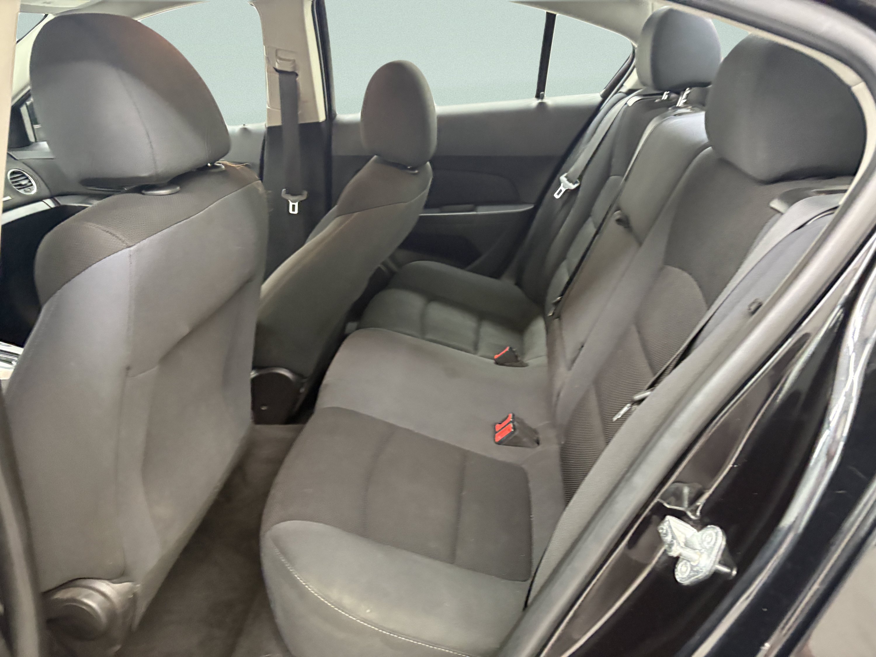 Used 2016 Chevrolet Cruze LT FWD image 12