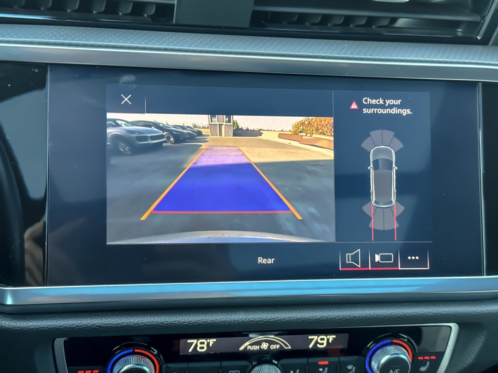 Used 2020 Audi Q3 2.0T Premium image 19