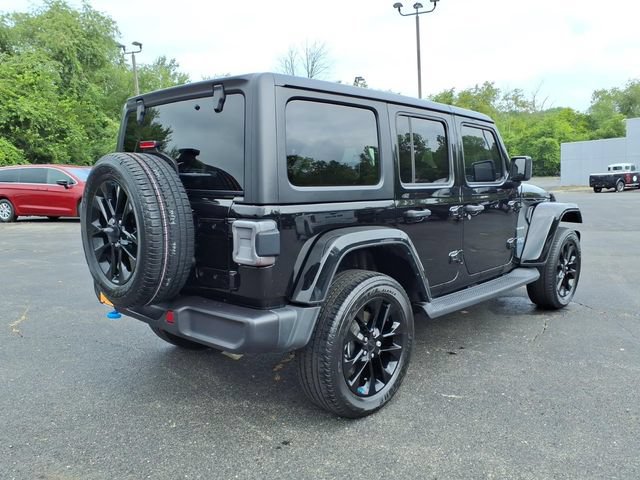 Certified 2022 Jeep Wrangler Unlimited Sahara w/ Cold Weather Group AWD/4WD image 7