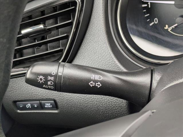 Used 2021 Nissan Rogue Sport S image 15