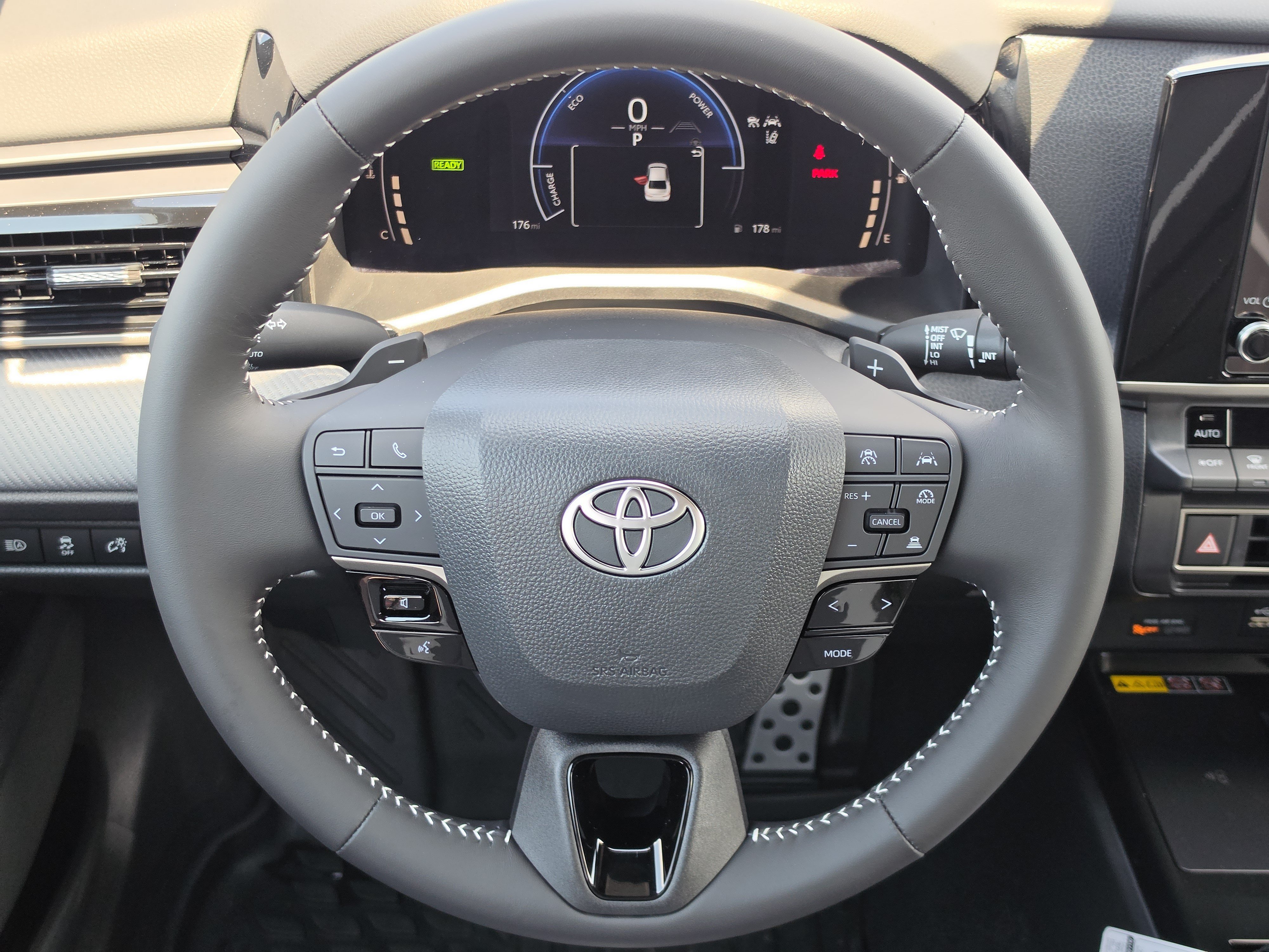 Used 2026 Toyota Camry SE w/ Convenience Package FWD image 15