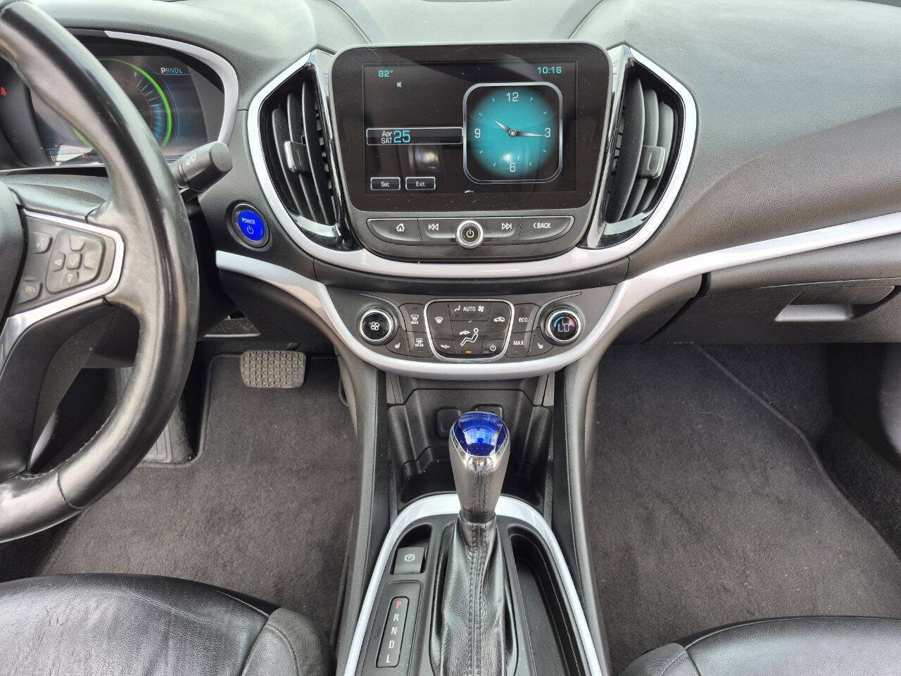 Used 2017 Chevrolet Volt LT w/ Comfort Package FWD image 24