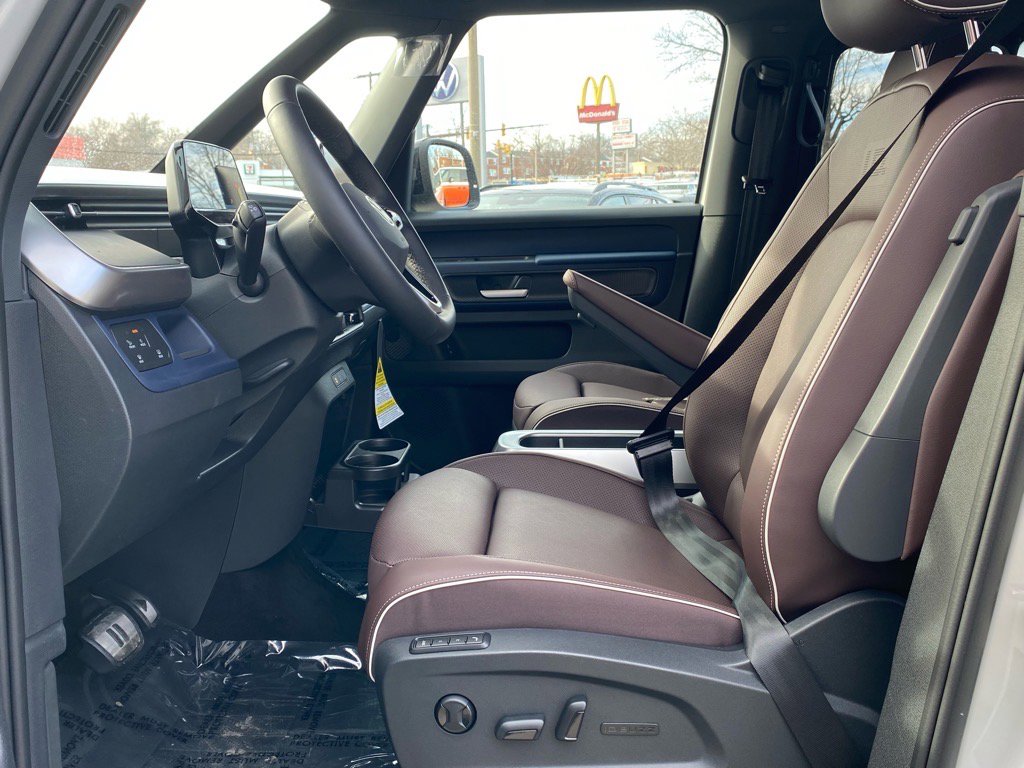 New 2025 Volkswagen ID. Buzz Pro S image 8