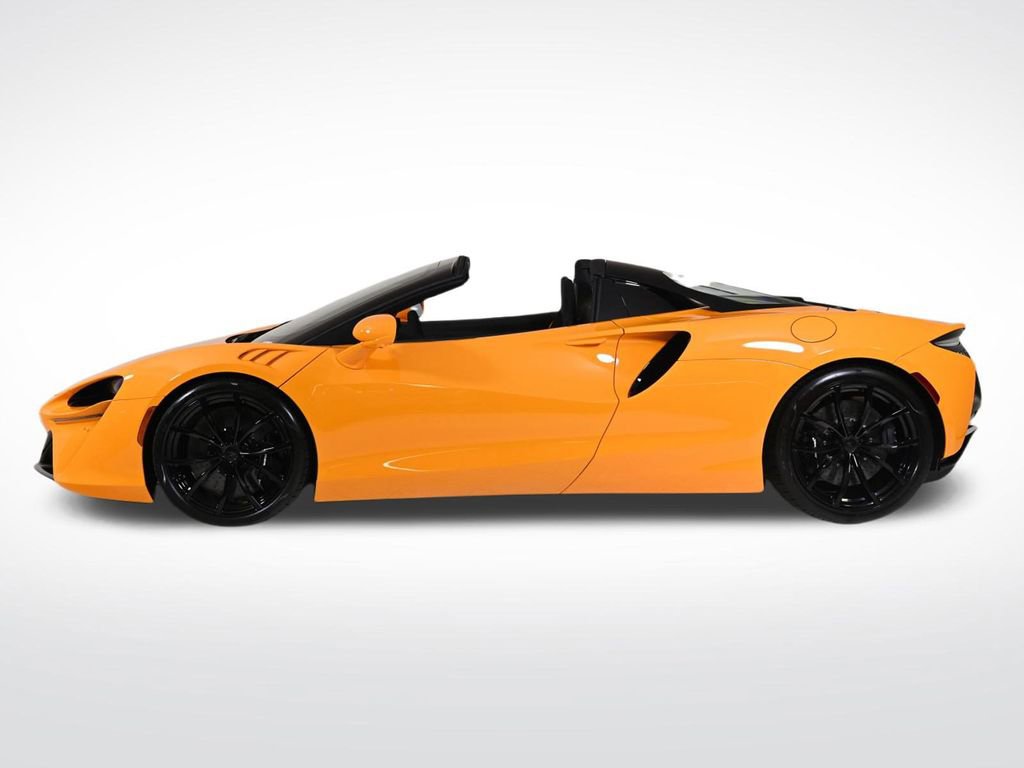 New 2026 McLaren Artura Spider image 2