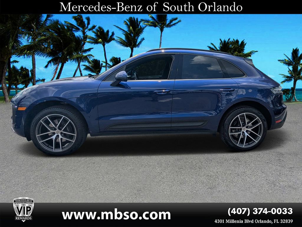 Used 2025 Porsche Macan AWD/4WD image 17
