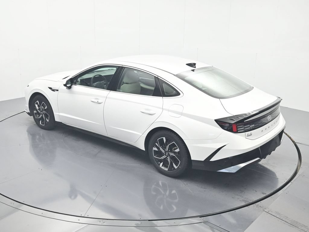 Used 2025 Hyundai Sonata SEL FWD image 35