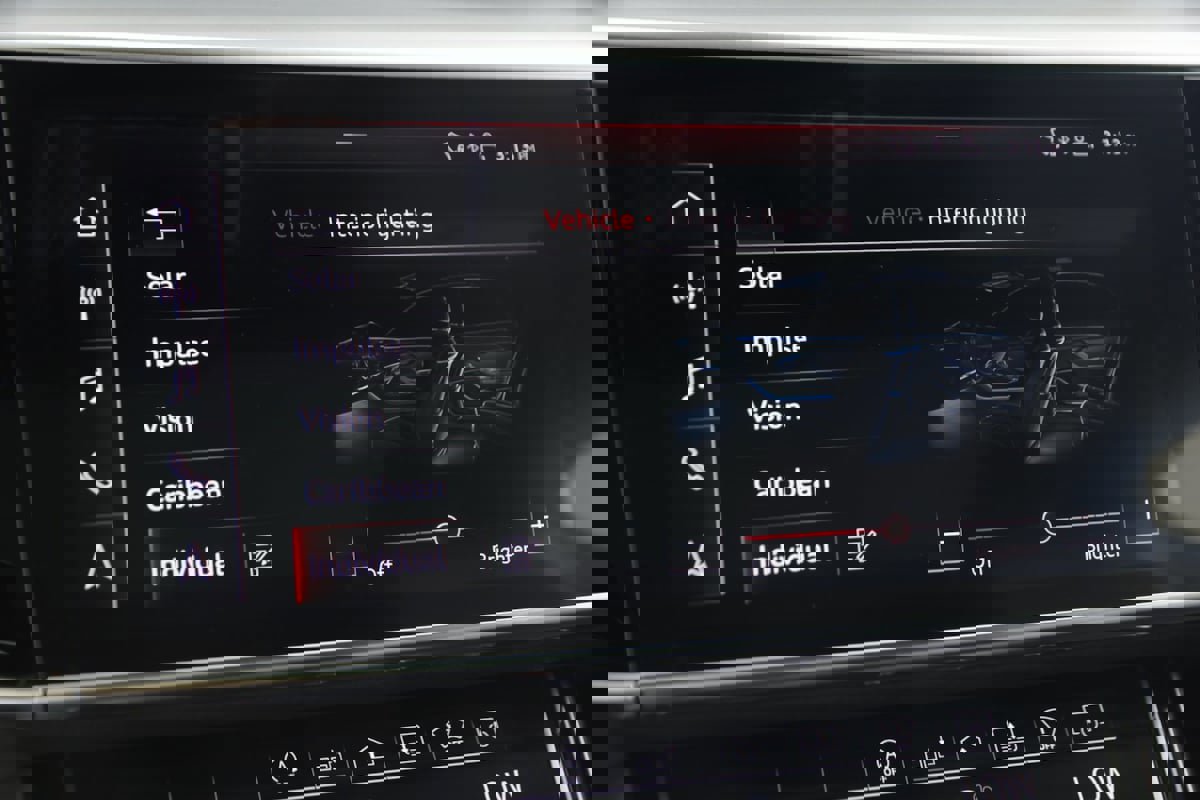 Used 2020 Audi A8 L 4.0T w/ Sport Plus Package image 39