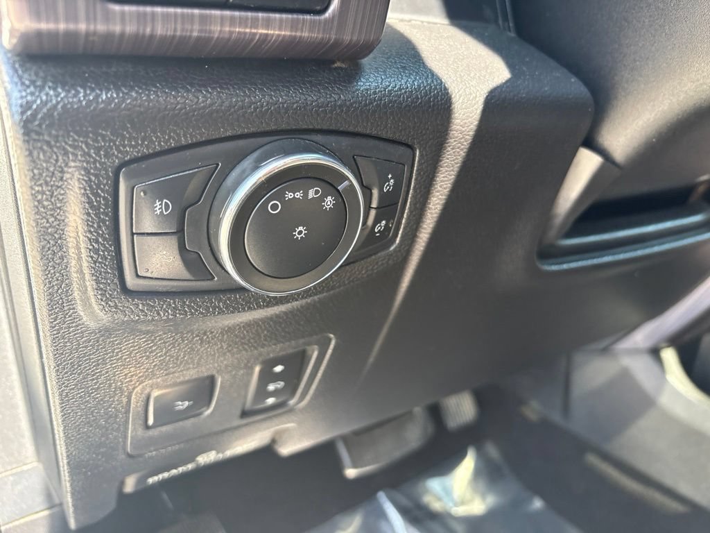 Used 2021 Ford F450 Limited w/ FX4 Off-Road Package AWD/4WD image 18