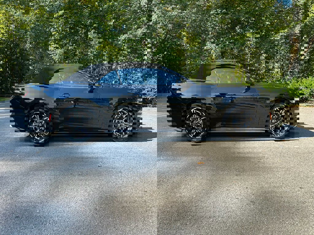 Used 2024 Ford Mustang Premium image 2