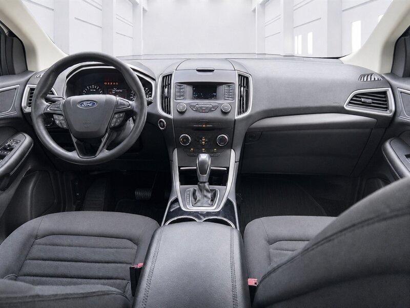 Used 2016 Ford Edge SE AWD/4WD image 8