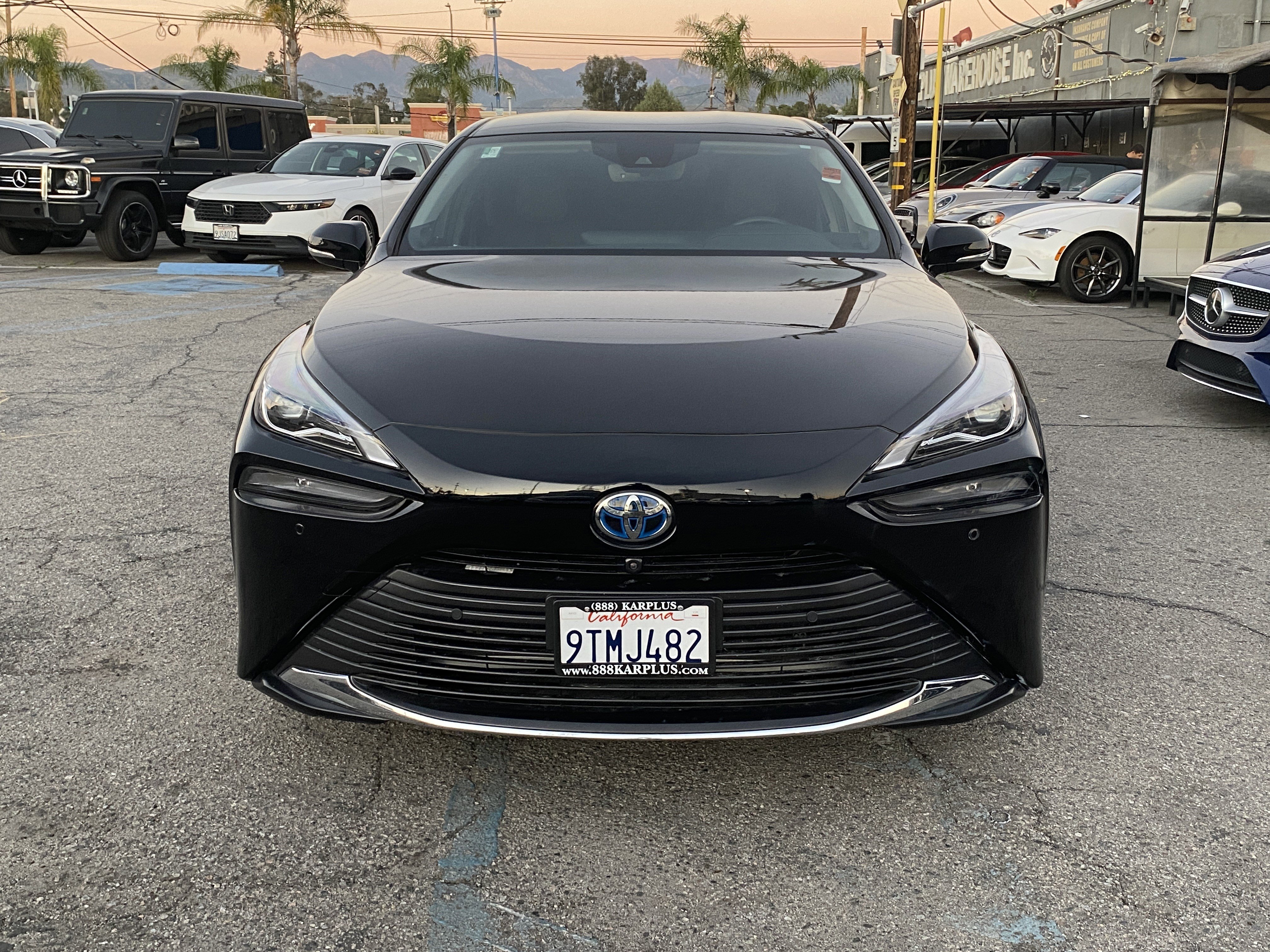 Used 2022 Toyota Mirai XLE w/ Advanced Technology Package image 3