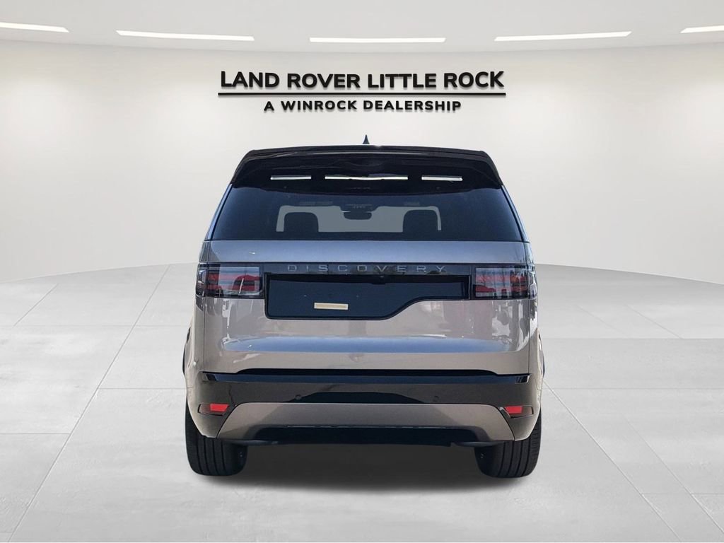 New 2026 Land Rover Discovery Dynamic SE image 7