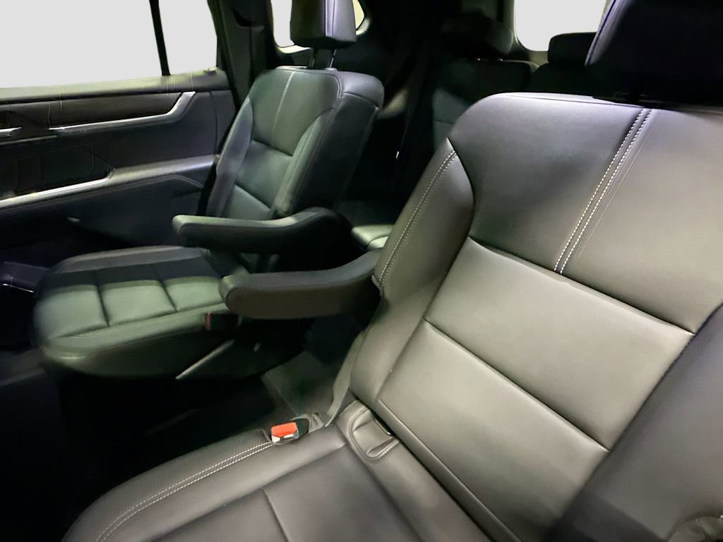 New 2025 GMC Acadia Elevation w/ Elevation Premium Package image 21