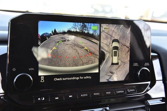 Certified 2025 Nissan Pathfinder SL w/ SL Premium Package image 13