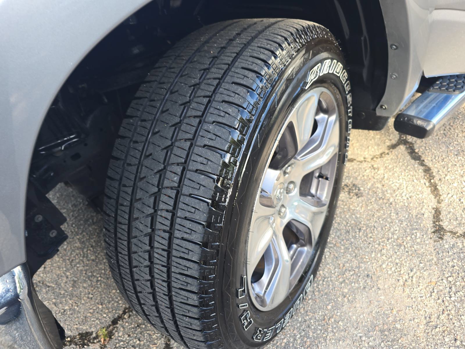 Used 2021 RAM 1500 Laramie AWD/4WD image 33