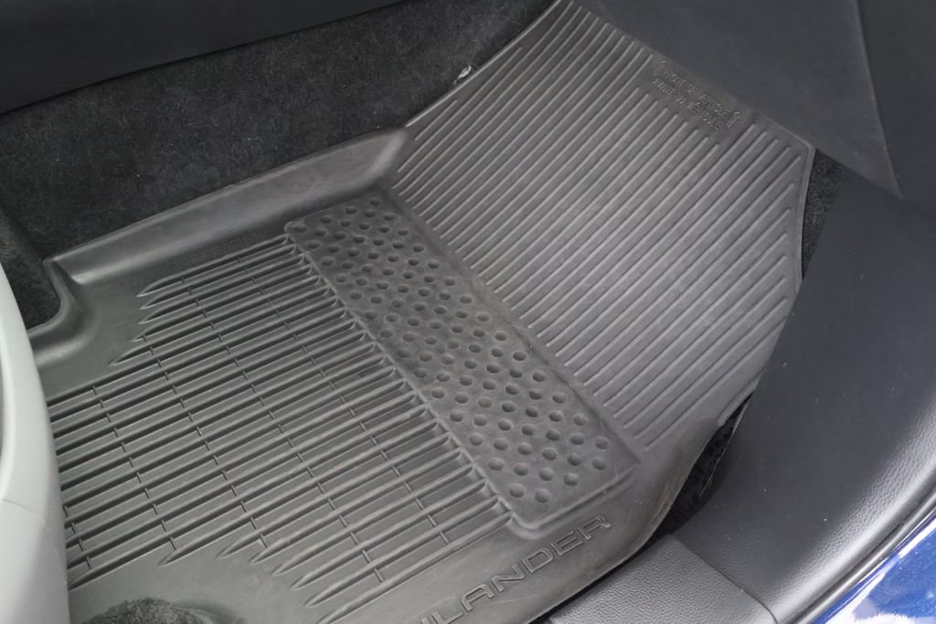Used 2024 Toyota Highlander Platinum AWD/4WD image 47