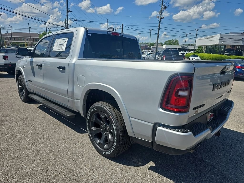 New 2026 RAM 1500 4x4 Crew Cab image 5