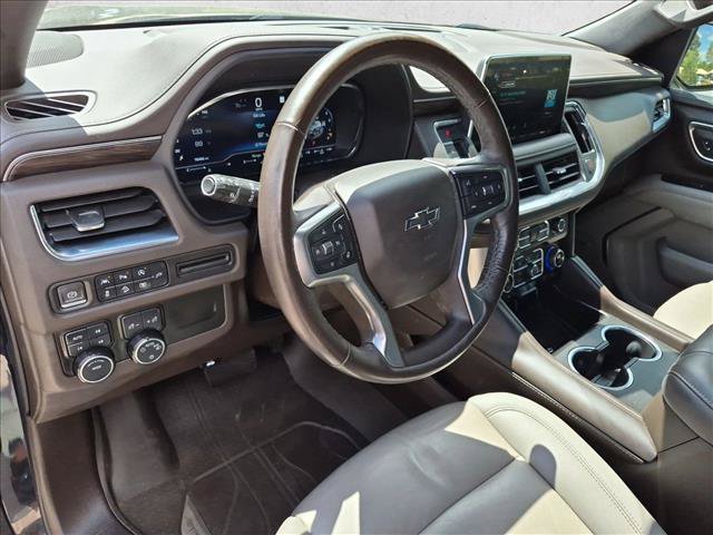 Used 2022 Chevrolet Tahoe Z71 w/ Luxury Package AWD/4WD image 10