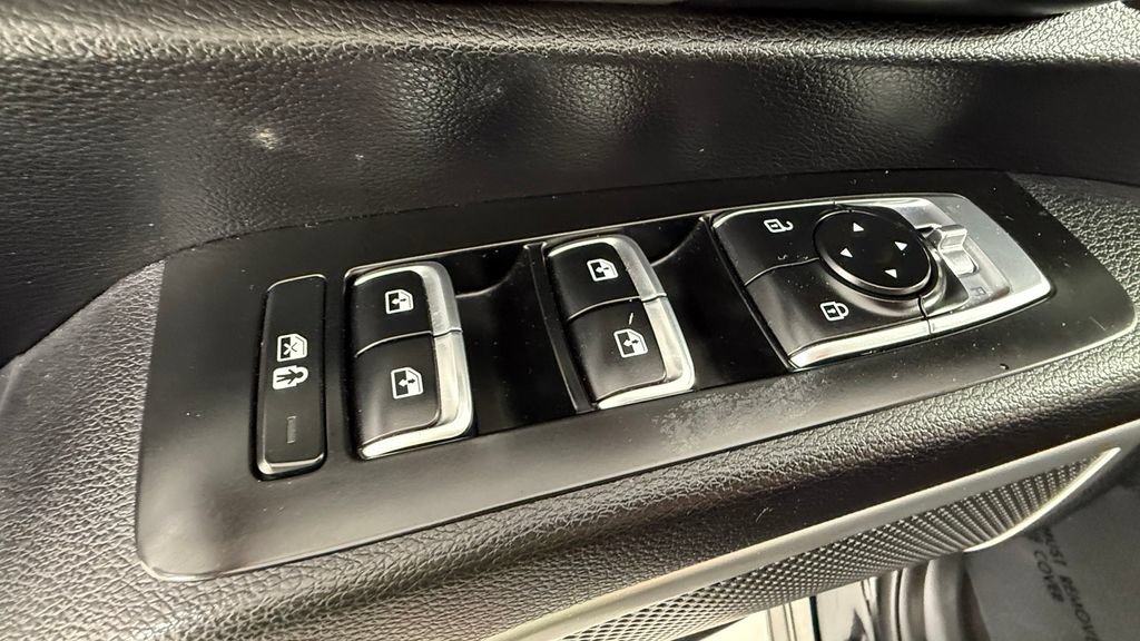 Used 2022 Kia Telluride LX AWD/4WD image 12