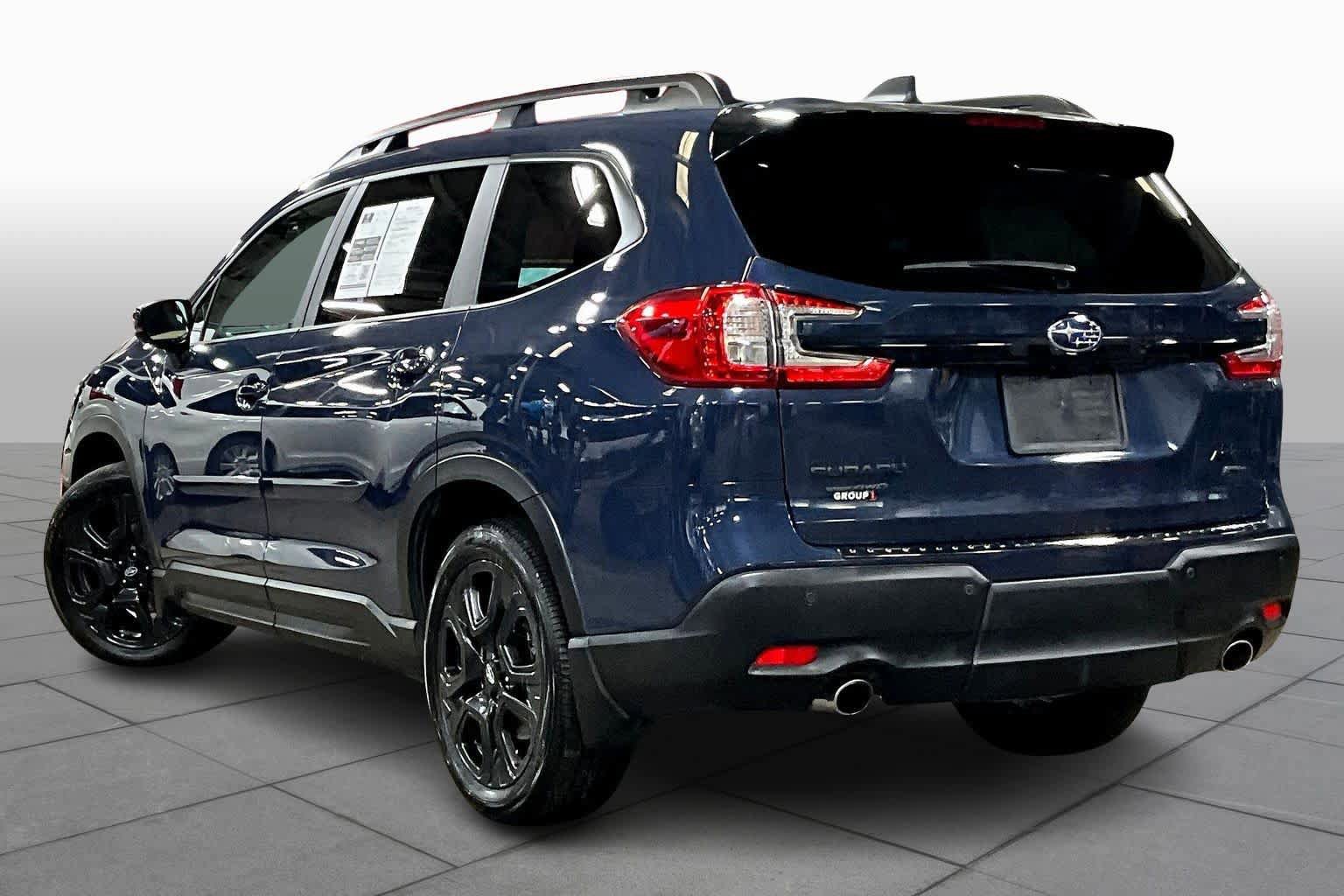 Used 2025 Subaru Ascent Onyx Edition image 12