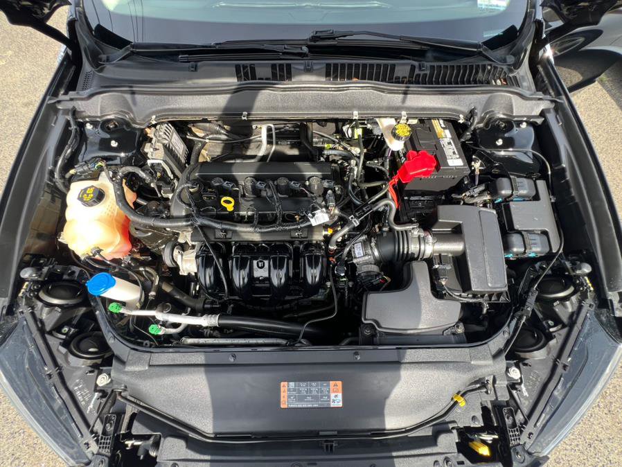 Used 2017 Ford Fusion SE image 16