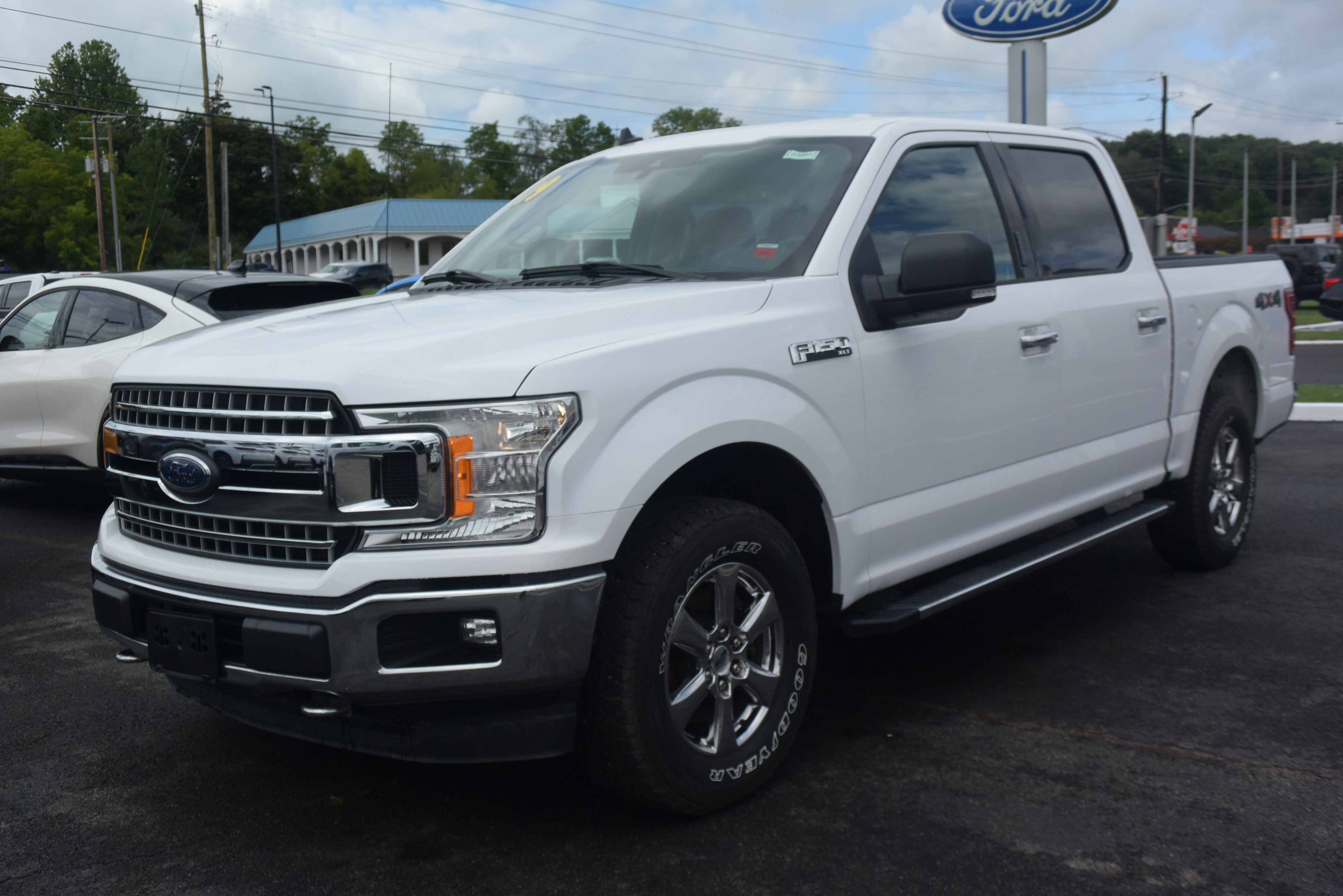 Certified 2019 Ford F150 XLT w/ Equipment Group 301A Mid AWD/4WD image 3