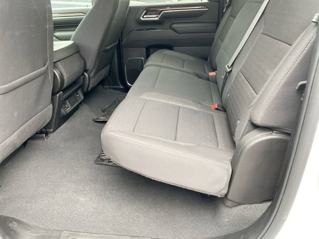 Used 2024 Chevrolet Silverado 3500 LT image 23