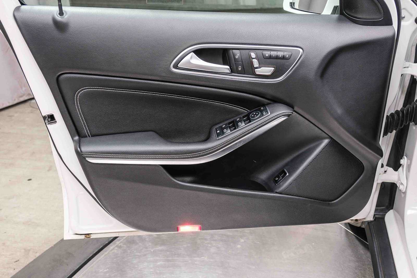 Certified 2020 Mercedes-Benz GLA 250 image 27