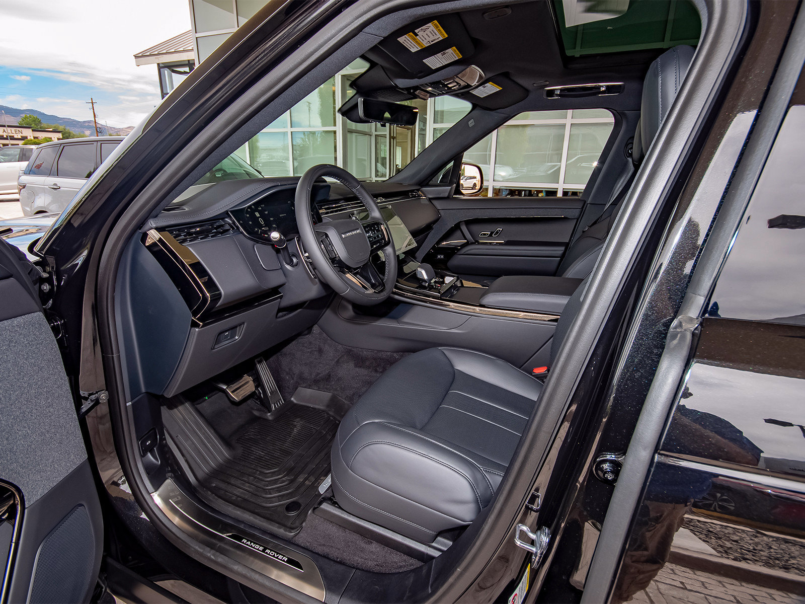 New 2026 Land Rover Range Rover Sport Dynamic SE AWD/4WD image 35