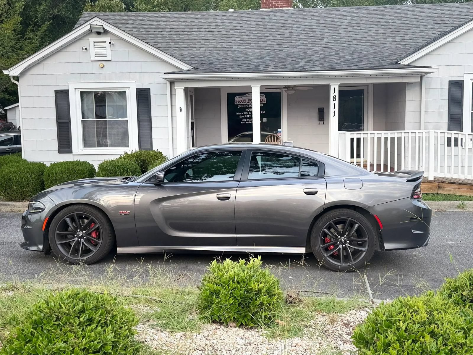 Used 2019 Dodge Charger Scat Pack w/ Plus Group RWD image 3