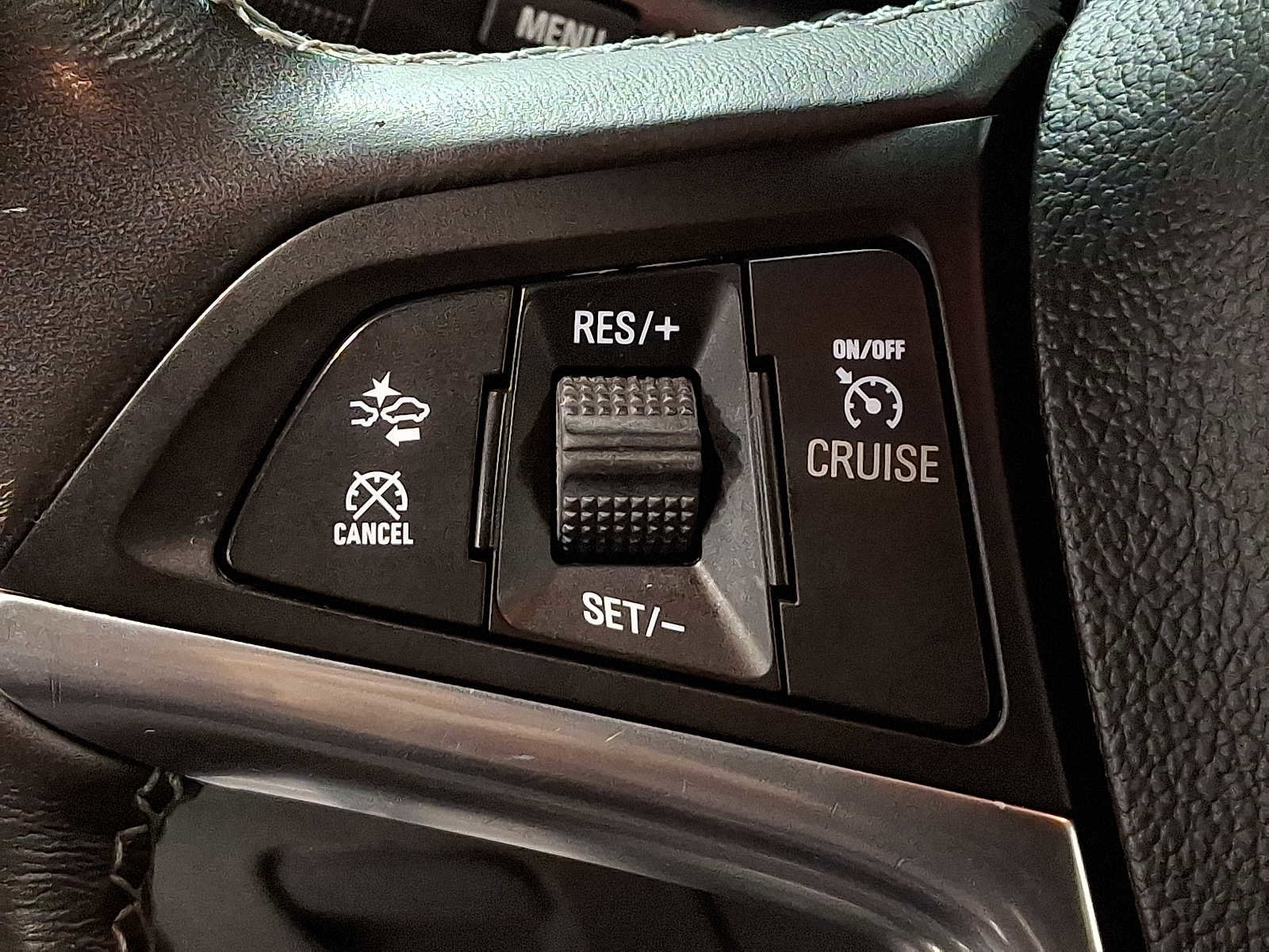 Used 2019 Buick Encore Essence w/ Experience Buick Package image 21