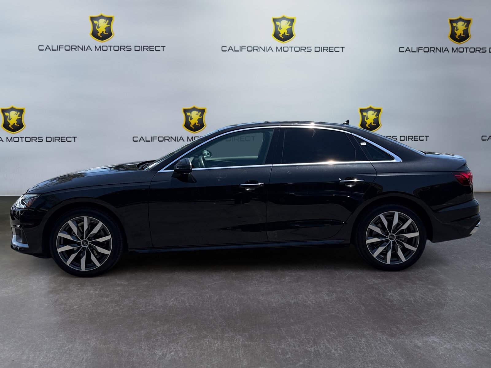 Used 2024 Audi A4 2.0T Premium w/ Convenience Package AWD/4WD image 2