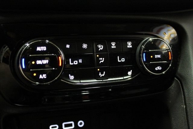 Used 2023 Buick Encore GX Essence w/ Experience Buick Package FWD image 29