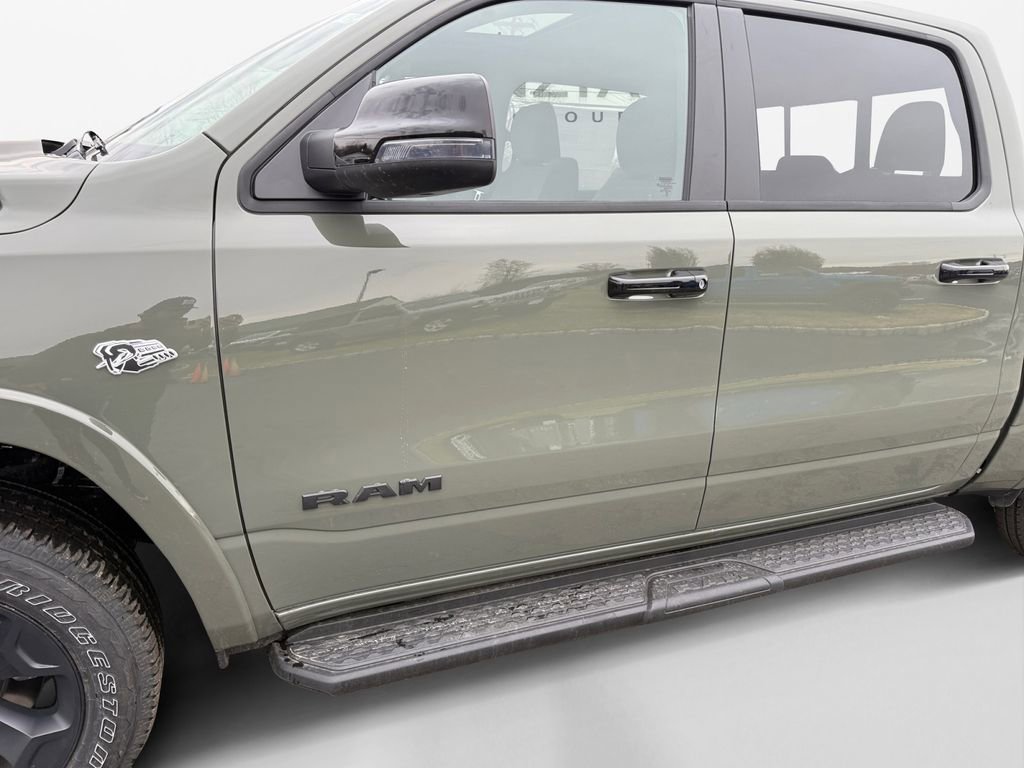 New 2026 RAM 1500 4x4 Crew Cab image 31